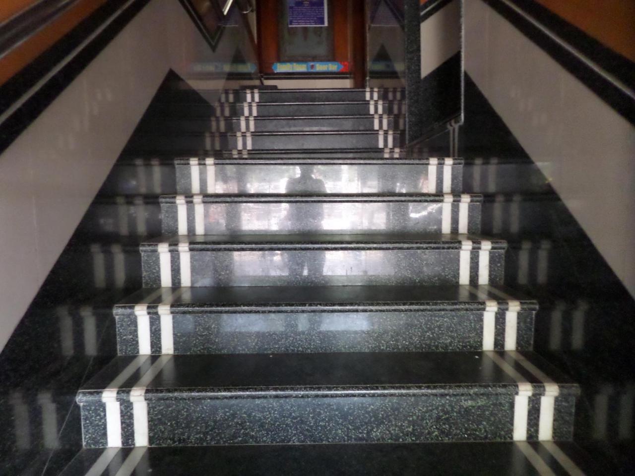 Hotel Padma Nashik Luaran gambar