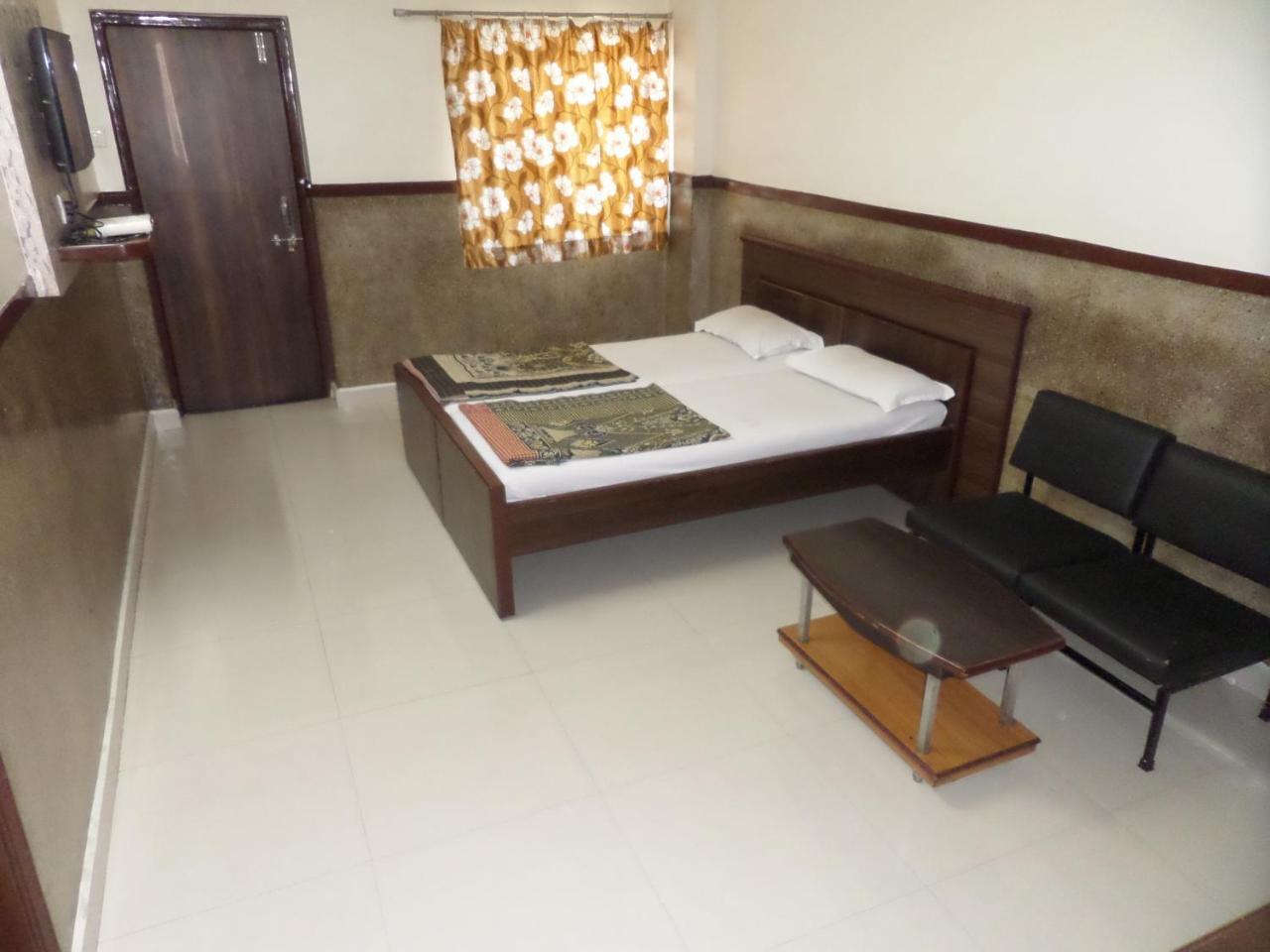 Hotel Padma Nashik Luaran gambar